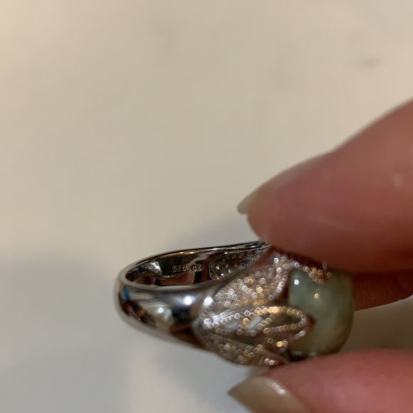 Sterling Silver Ladies Ring stone not sure - Picture 4 of 4